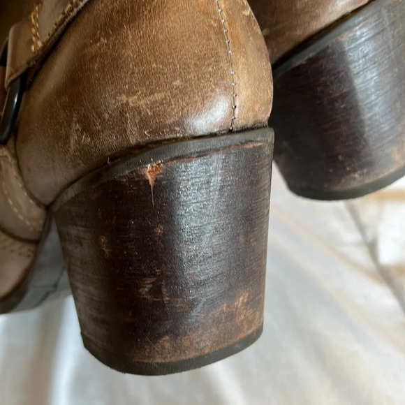 Bussola Women Woodville
Tall Boots with Metal  Ring Detail Size Euro 39/9 - Picture 14 of 15